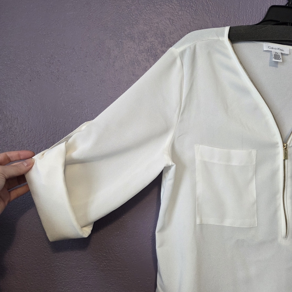 Calvin Klein Sheer Zipper 3/4 Sleeve Blouse - Picture 4 of 9
